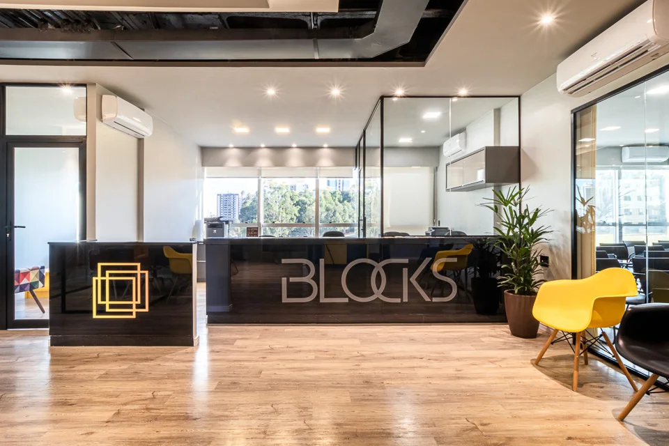 Recepção real da Blocks Escritórios Flexíveis